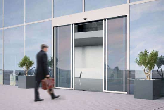 Puertas de cristal automáticas para oficinas y empresas